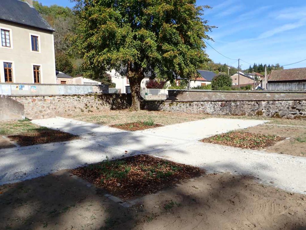 Carrés jardin des simples Blanot (21)